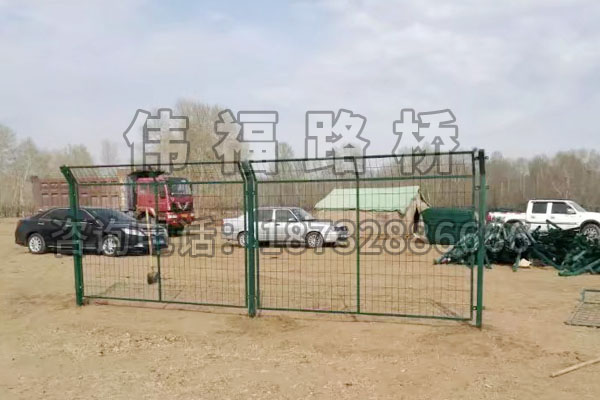 乌(wū)兰察布养殖场围栏项目(mù) 乌兰察布养殖场围栏(lán)项目